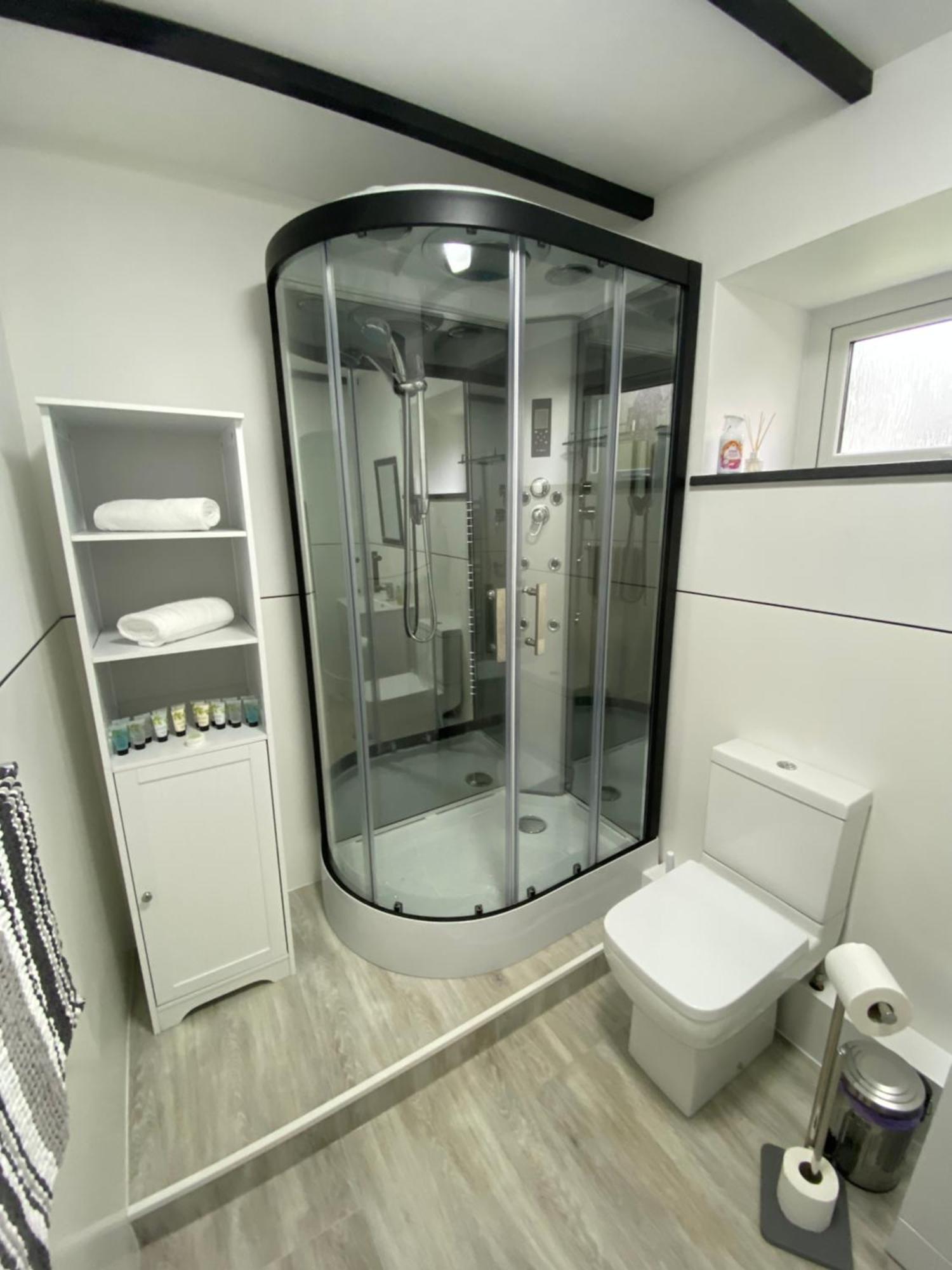 Beautiful Renovated Former Coach House Llandeilo Extérieur photo